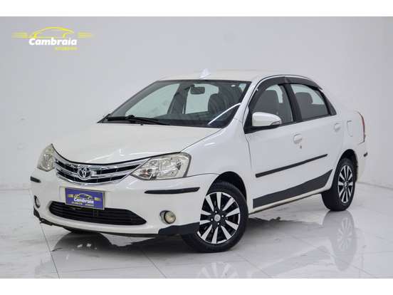 TOYOTA-ETIOS-2015