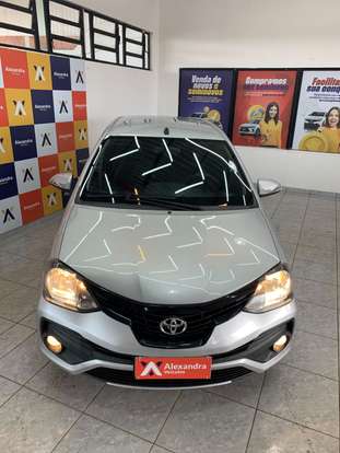 TOYOTA-ETIOS-2019