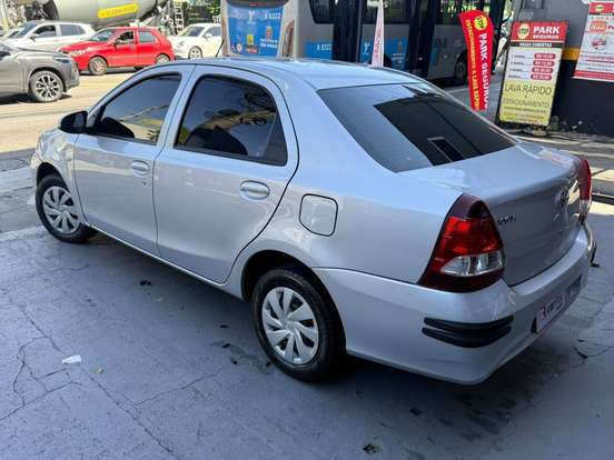 TOYOTA-ETIOS-1.5 X PLUS SEDAN 16V FLEX 4P MANUAL TOYOTA-ETIOS-2018