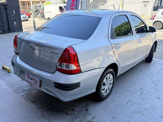TOYOTA-ETIOS-1.5 X PLUS SEDAN 16V FLEX 4P MANUAL TOYOTA-ETIOS-2018