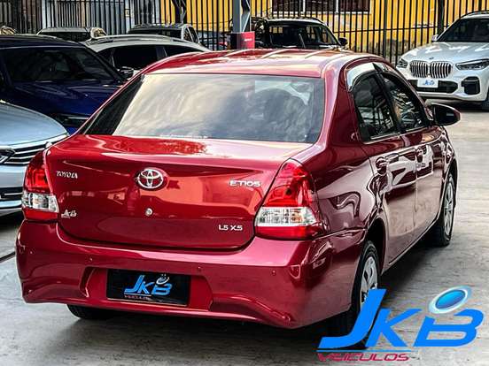 TOYOTA-ETIOS-1.5 XS SEDAN 16V FLEX 4P AUTOMÁTICO TOYOTA-ETIOS-2017