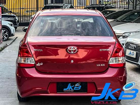 TOYOTA-ETIOS-1.5 XS SEDAN 16V FLEX 4P AUTOMÁTICO TOYOTA-ETIOS-2017