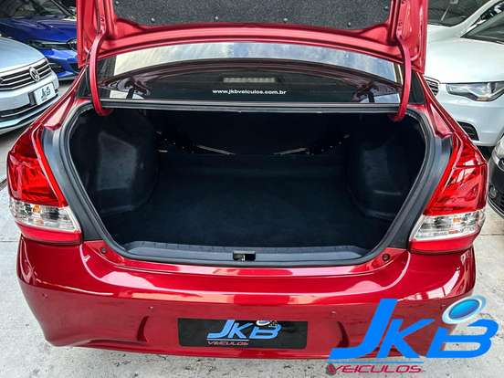 TOYOTA-ETIOS-1.5 XS SEDAN 16V FLEX 4P AUTOMÁTICO TOYOTA-ETIOS-2017