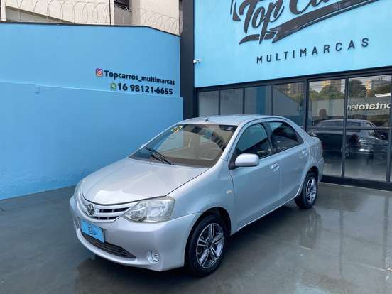 TOYOTA-ETIOS-2012