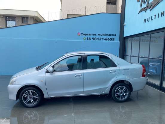 TOYOTA-ETIOS-1.5 XS SEDAN 16V FLEX 4P MANUAL TOYOTA-ETIOS-2012