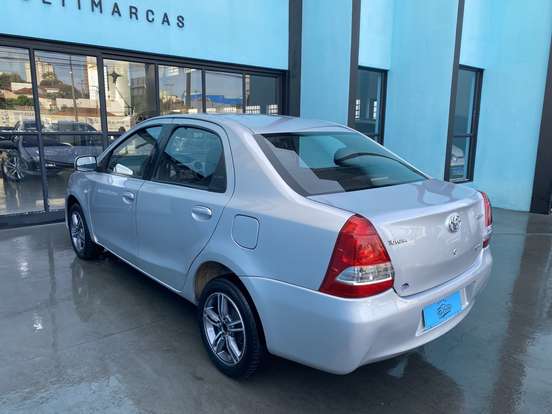 TOYOTA-ETIOS-1.5 XS SEDAN 16V FLEX 4P MANUAL TOYOTA-ETIOS-2012