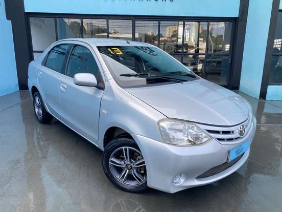 TOYOTA-ETIOS-1.5 XS SEDAN 16V FLEX 4P MANUAL TOYOTA-ETIOS-2012