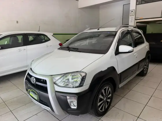 TOYOTA ETIOS CROSS 1.5 16V FLEX 4P MANUAL