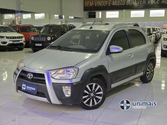 TOYOTA-ETIOS CROSS-2018