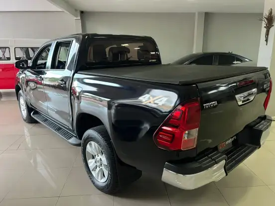TOYOTA-HILUX-2.7 SRV 4X4 CD 16V FLEX 4P AUTOMÁTICO TOYOTA-HILUX-2016