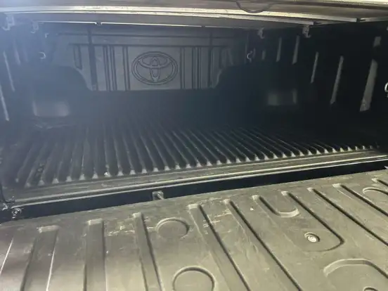 TOYOTA-HILUX-2016