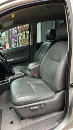 TOYOTA-HILUX-2015