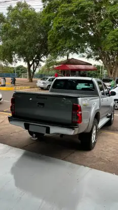 TOYOTA-HILUX-2015