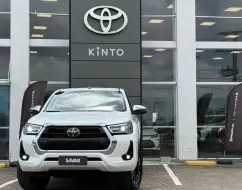 TOYOTA HILUX 2.8 D-4D TURBO DIESEL CD SRX 4X4 AUTOMÁTICO TOYOTA HILUX 2.8 D-4D TURBO DIESEL CD SRX 4X4 AUTOMÁTICO