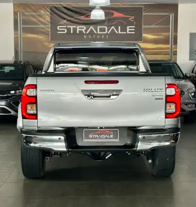 TOYOTA-HILUX-2024