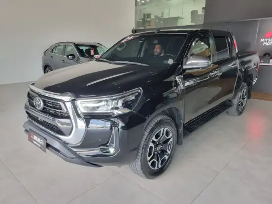 TOYOTA-HILUX-2022