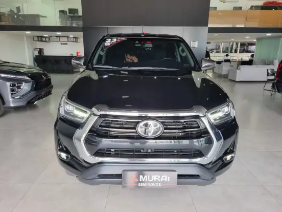 TOYOTA-HILUX-2022