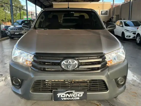 TOYOTA-HILUX-2.8 D-4D TURBO DIESEL CS 4X4 MANUAL TOYOTA-HILUX-2023
