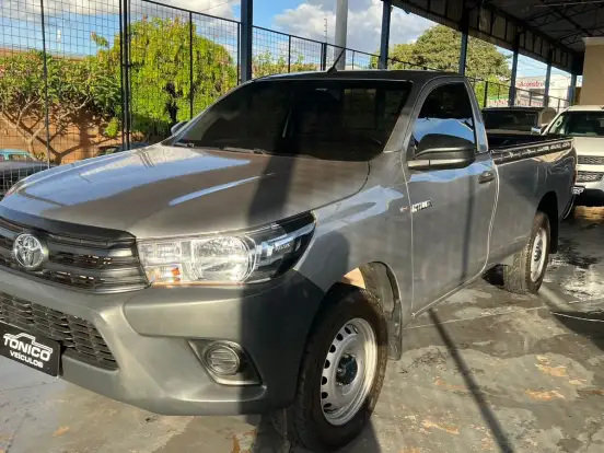 TOYOTA-HILUX-2.8 D-4D TURBO DIESEL CS 4X4 MANUAL TOYOTA-HILUX-2023