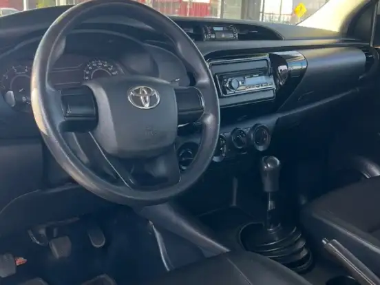 TOYOTA-HILUX-2.8 D-4D TURBO DIESEL CS 4X4 MANUAL TOYOTA-HILUX-2023