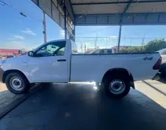TOYOTA HILUX 2.8 D-4D TURBO DIESEL CS 4X4 MANUAL TOYOTA HILUX 2.8 D-4D TURBO DIESEL CS 4X4 MANUAL