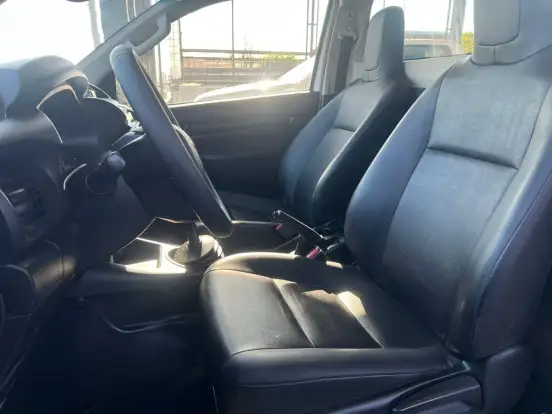 TOYOTA-HILUX-2023