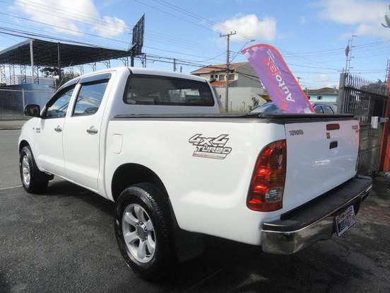 TOYOTA-HILUX-2009