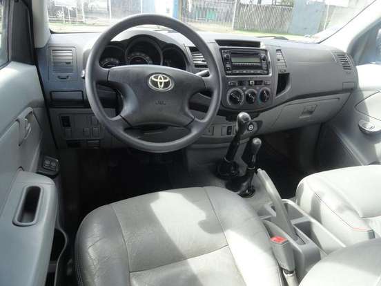 TOYOTA-HILUX-2.5 STD 4X4 CD 16V TURBO DIESEL 4P MANUAL TOYOTA-HILUX-2009