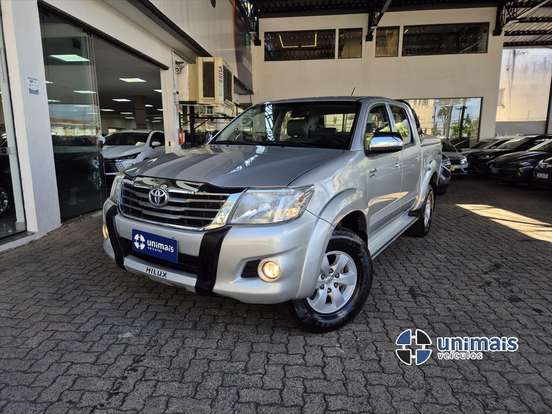 TOYOTA-HILUX-2.7 SRV 4X4 CD 16V FLEX 4P AUTOMÁTICO TOYOTA-HILUX-2014