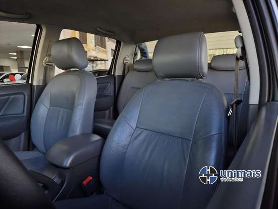 TOYOTA-HILUX-2.7 SRV 4X4 CD 16V FLEX 4P AUTOMÁTICO TOYOTA-HILUX-2014
