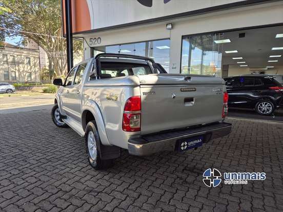 TOYOTA-HILUX-2014