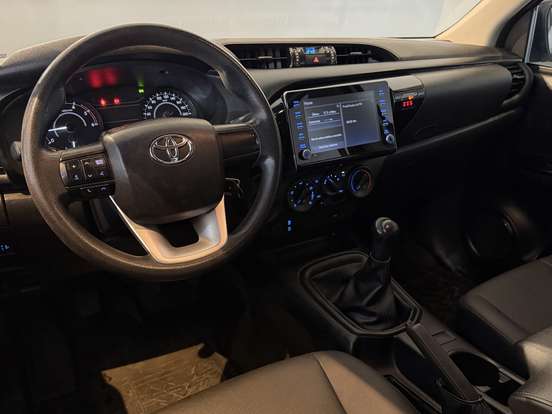 TOYOTA-HILUX-2.8 D-4D TURBO DIESEL CD POWER PACK 4X4 MANUAL TOYOTA-HILUX-2022