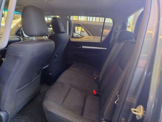 TOYOTA-HILUX-2.8 D-4D TURBO DIESEL CD SR 4X4 AUTOMÁTICO TOYOTA-HILUX-2024
