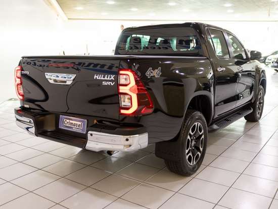 TOYOTA-HILUX-2024