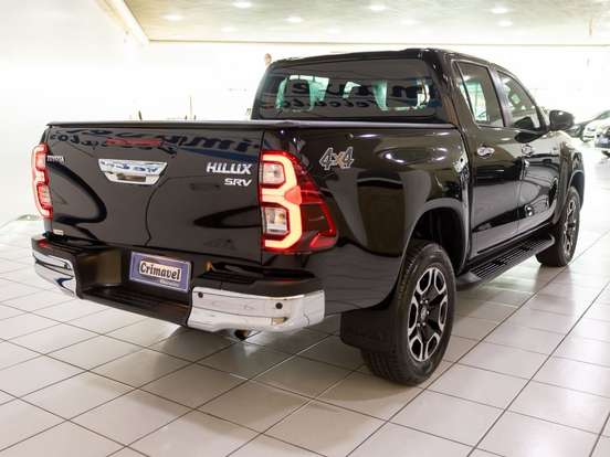 TOYOTA-HILUX-2.8 D-4D TURBO DIESEL CD SRV 4X4 AUTOMÁTICO TOYOTA-HILUX-2024