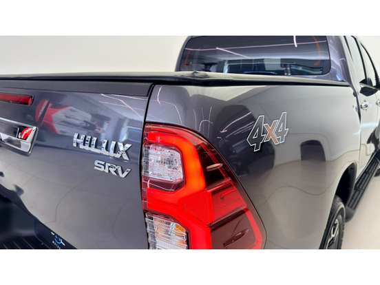 TOYOTA-HILUX-2.8 D-4D TURBO DIESEL CD SRV 4X4 AUTOMÁTICO TOYOTA-HILUX-2025