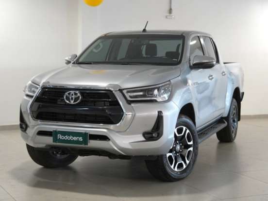 TOYOTA-HILUX-2.8 D-4D TURBO DIESEL CD SRV 4X4 AUTOMÁTICO TOYOTA-HILUX-2024