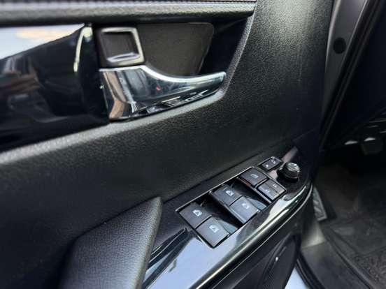 TOYOTA-HILUX-2022