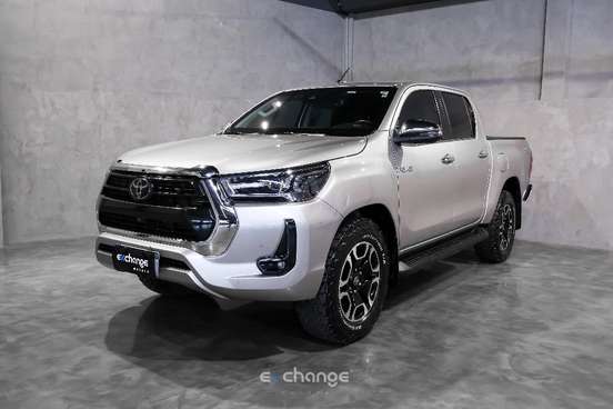 TOYOTA-HILUX-2022