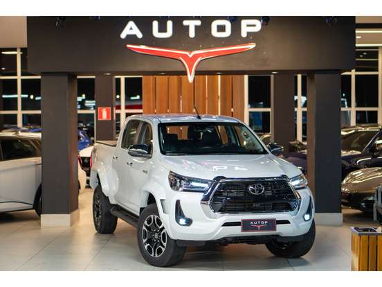 TOYOTA-HILUX-2026