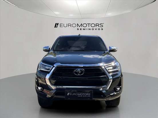 TOYOTA-HILUX-2.8 D-4D TURBO DIESEL CD SRX 4X4 AUTOMÁTICO TOYOTA-HILUX-2025