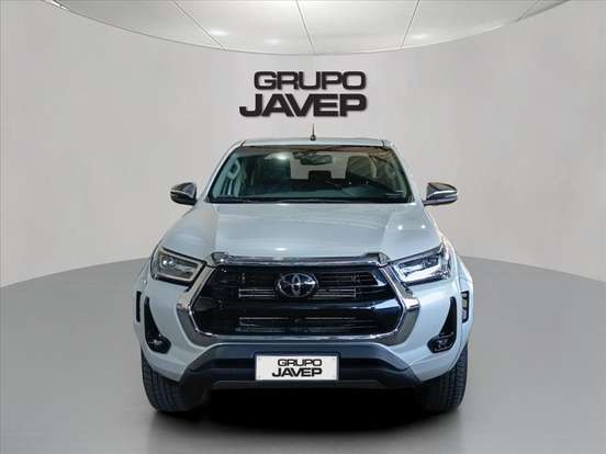TOYOTA-HILUX-2.8 D-4D TURBO DIESEL CD SRX 4X4 AUTOMÁTICO TOYOTA-HILUX-2023