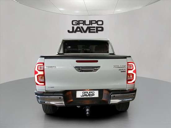TOYOTA-HILUX-2.8 D-4D TURBO DIESEL CD SRX 4X4 AUTOMÁTICO TOYOTA-HILUX-2023