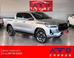 TOYOTA HILUX 2.8 D-4D TURBO DIESEL CD SRX 4X4 AUTOMÁTICO TOYOTA HILUX 2.8 D-4D TURBO DIESEL CD SRX 4X4 AUTOMÁTICO