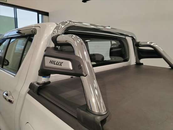 TOYOTA-HILUX-2.8 D-4D TURBO DIESEL CD SRX PLUS 4X4 AUTOMÁTICO TOYOTA-HILUX-2024