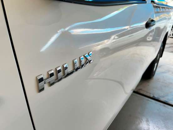 TOYOTA-HILUX-2024