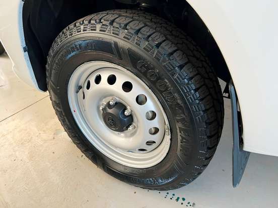 TOYOTA-HILUX-2024