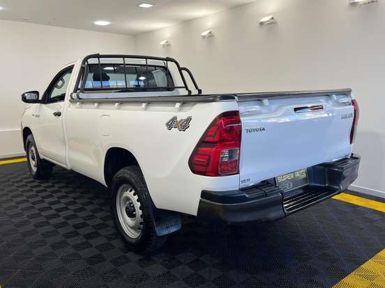 TOYOTA-HILUX-2.8 D-4D TURBO DIESEL CS 4X4 MANUAL TOYOTA-HILUX-2020