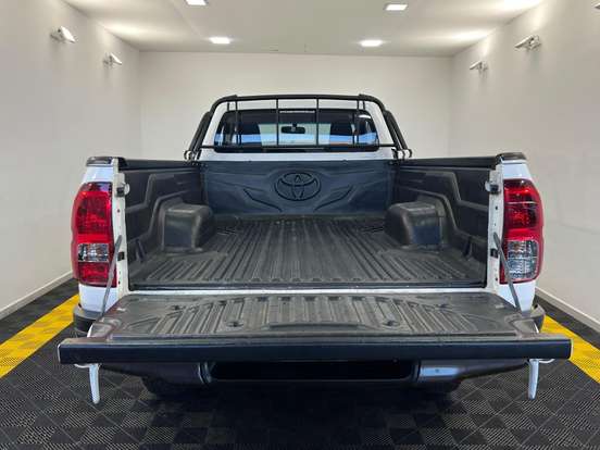 TOYOTA-HILUX-2020