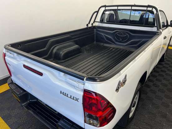 TOYOTA-HILUX-2020